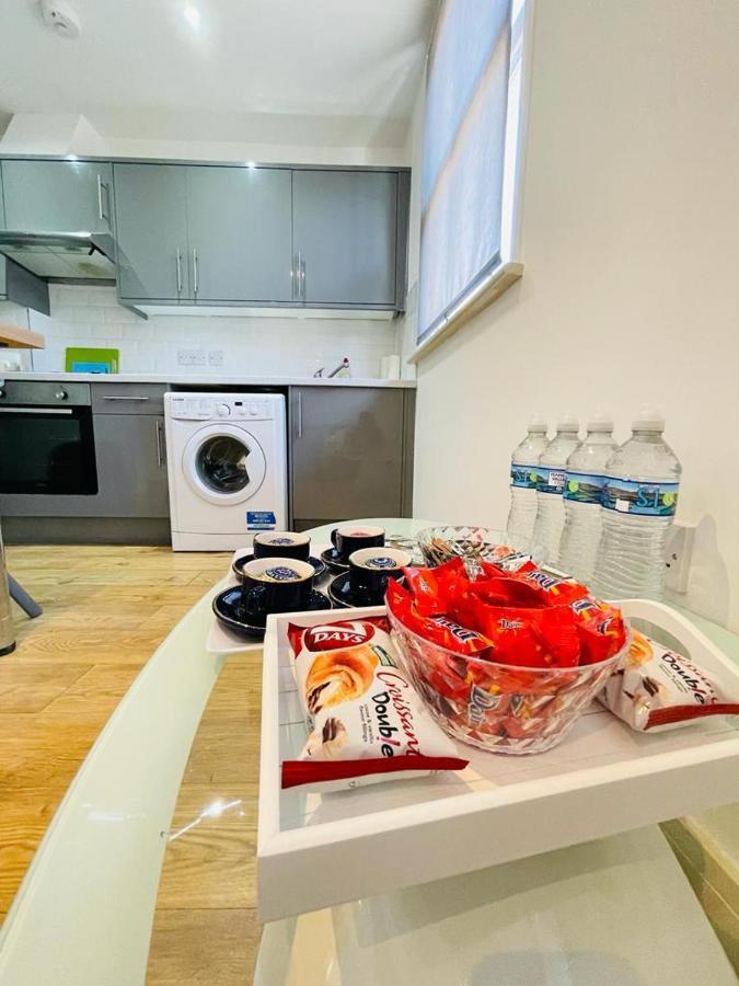 Lovely 2 Bedroom Serviced Apartment In London Exterior foto