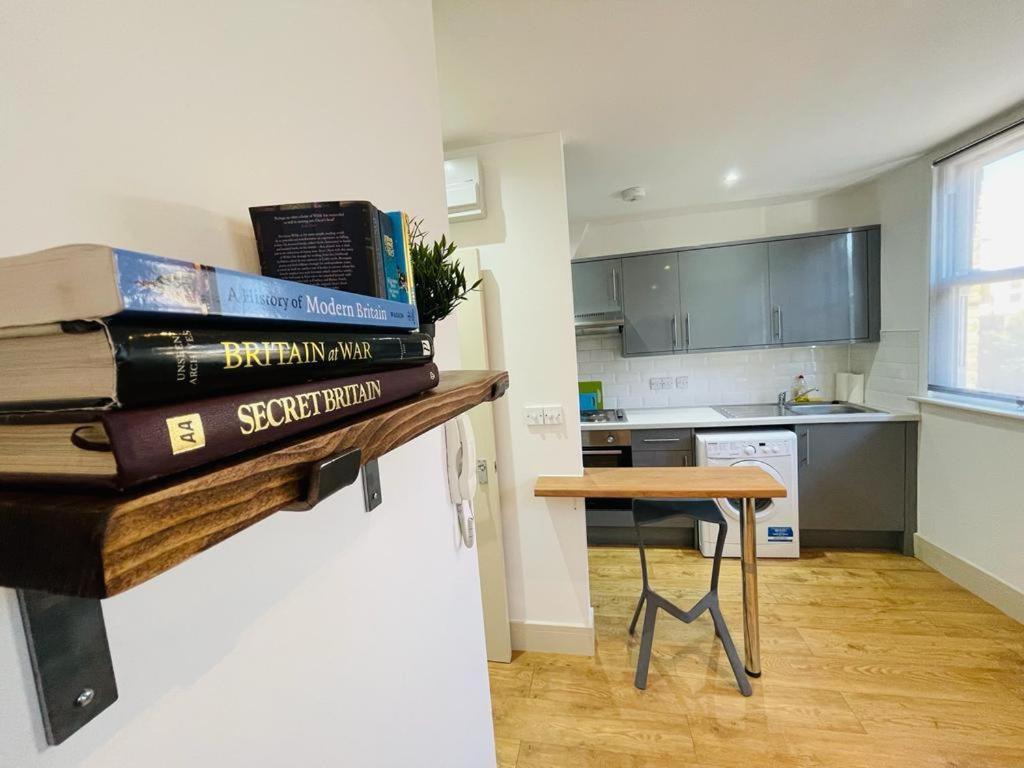 Lovely 2 Bedroom Serviced Apartment In London Exterior foto